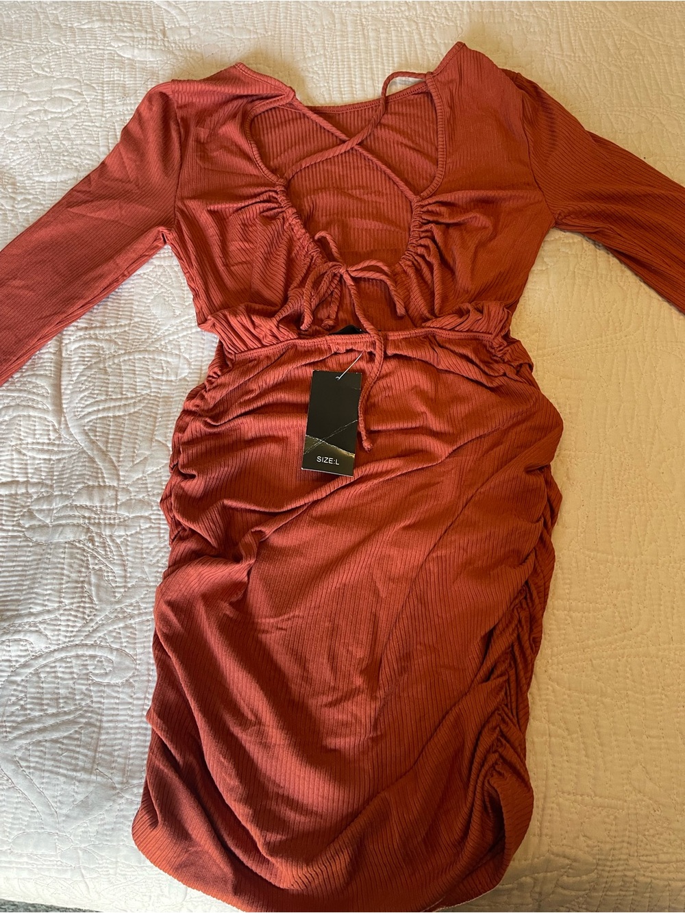 Rust Ribbed Long-Sleeve Ruched Bodycon Dress - Picture 8 of 10